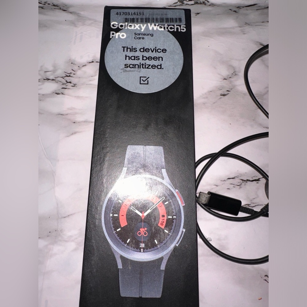 GALAXY WATCH 5 PRO BLUETOOTH|WIFI| GPS 45MM FACE, 20MM STANDARD STRAP M/L.